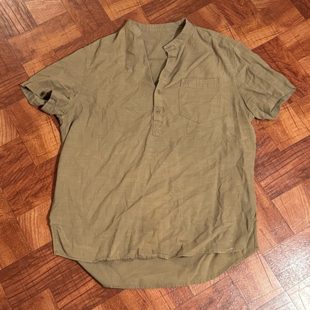 Men's Casual Olive Green Shirt